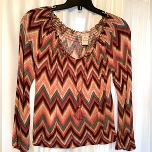 American Rag Top. On/off Shoulder Multi Color L  Great Condition